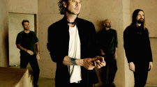 Foto da banda Bush para notícia de The Kingdom