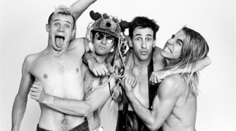 Foto do Red Hot Chili Peppers em 1985