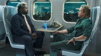 Brian Tyree Henry e Brad Pitt em cena de Trem-Bala