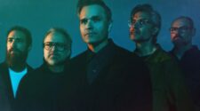 Death-Cab-for-Cutie-Press-Photo-1668x1369-Shervin-Lainez
